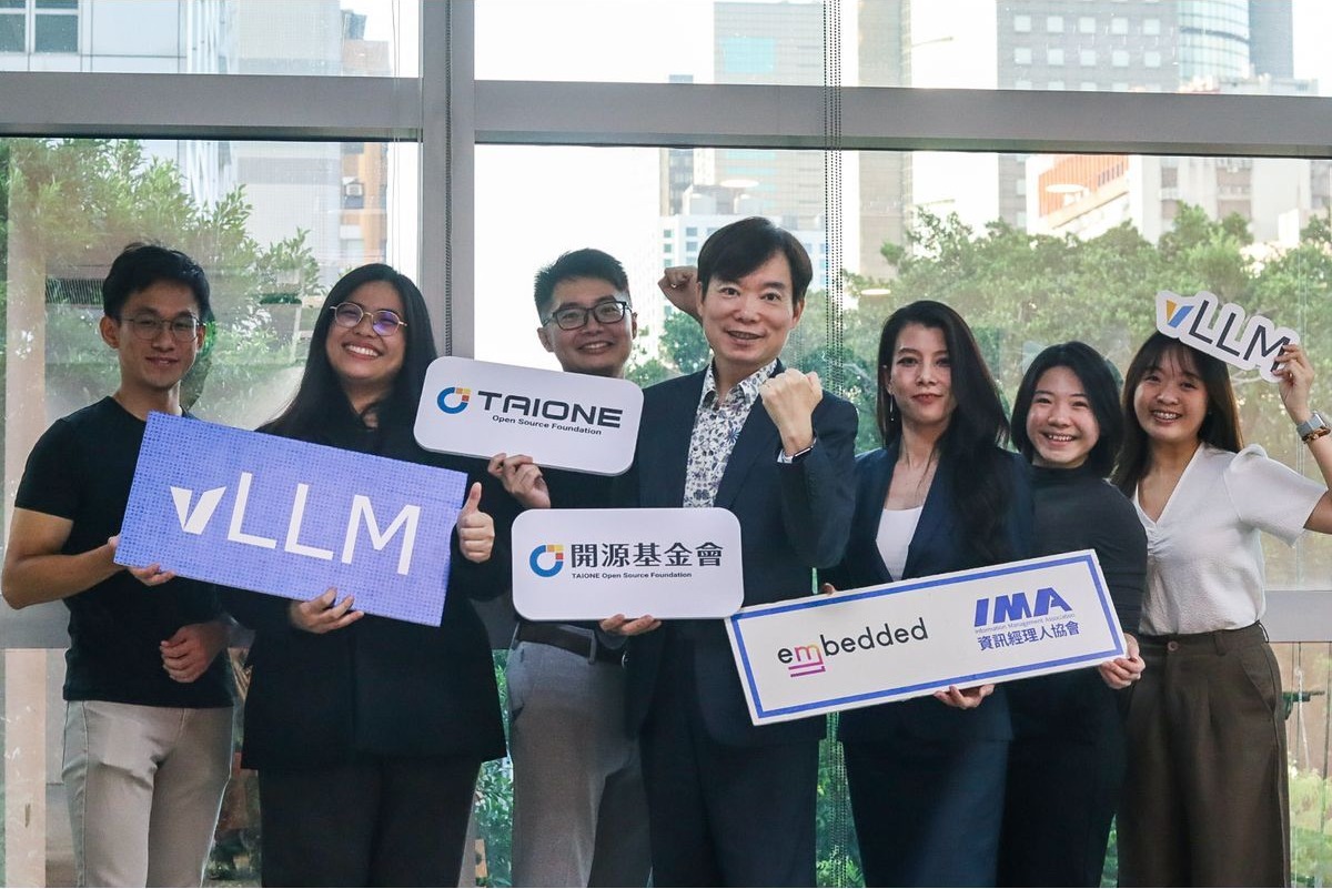 Members of the Embedded LLM team pictured with Rock Tsai, Chairman of the TAIONE Open Source Foundation.